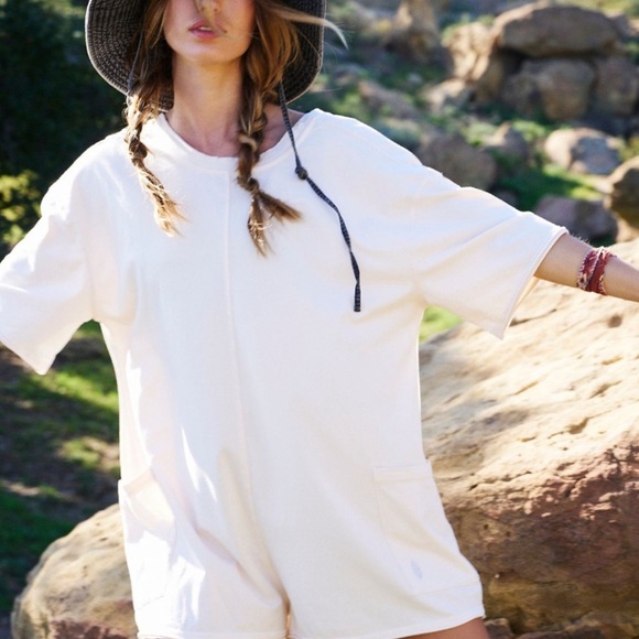 Free People FP Movement Hot Shot Tee Romper Bleached Clay Size S - Picture 4 of 15